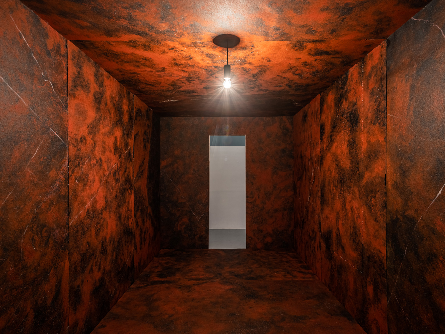 The-tomb-valentine-isaeus-berlin-galleri-mejan-2019-kungliga-konsthögskolan-mejan-konstnär-installation-rum-2